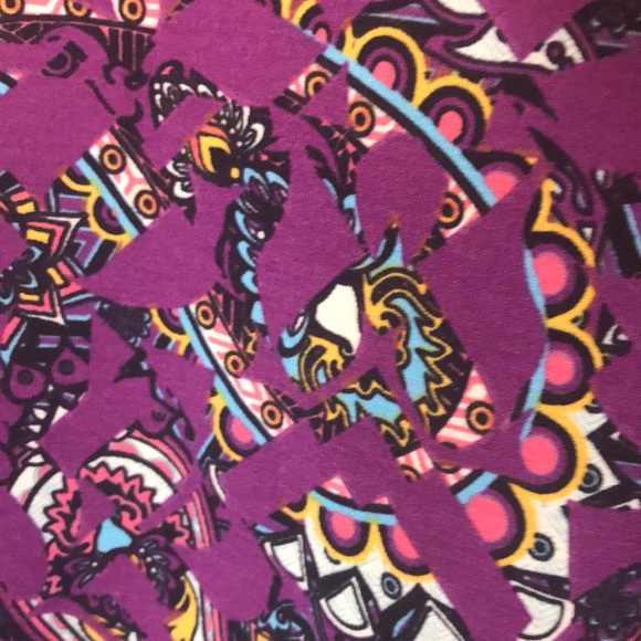 LuLaRoe Perfect T purple paisley size XXS - Picture 2 of 6